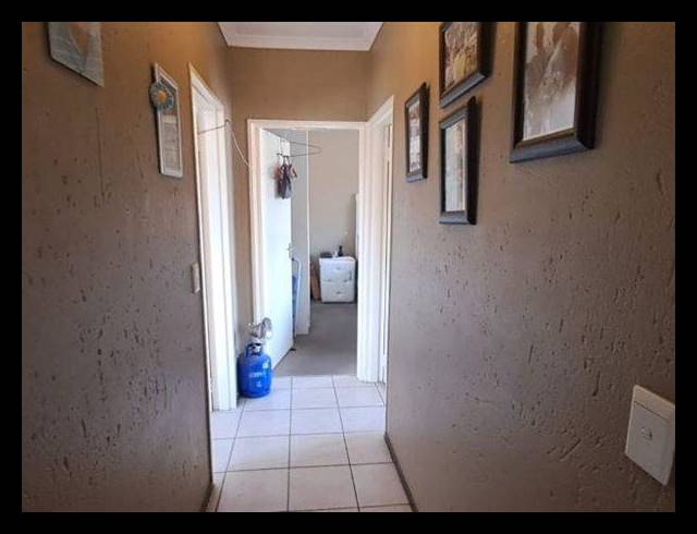 2 BEDROOM APARTMENT FOR SALE IN RYNFIELD